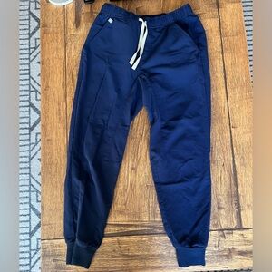 Figs Jogger Scrub Pants in Navy